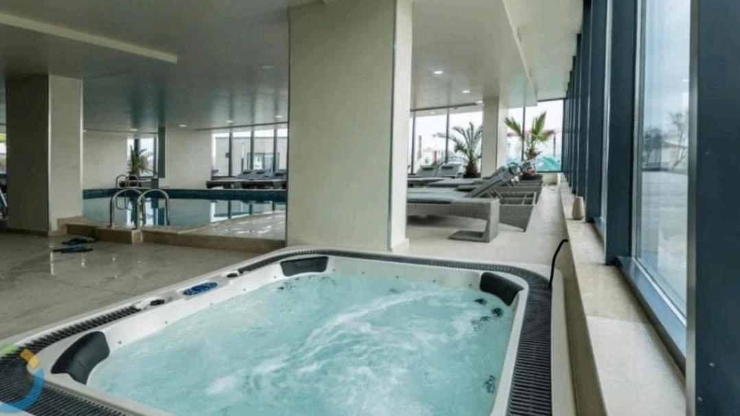 Apartament Rebeca Lux By Alezzi Beach Resort Năvodari Extérieur photo